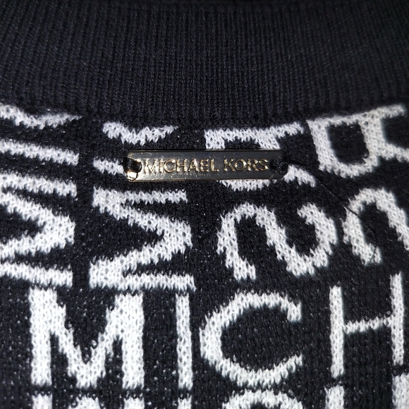 Michael Kors Black and White Crewneck Sweater with Geometric Design - Picture 2 of 4